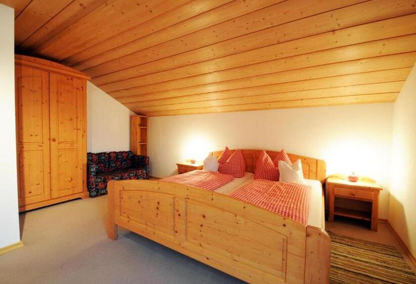 דירה בת חדר שינה 1 עם מרפסת, Plenkhof