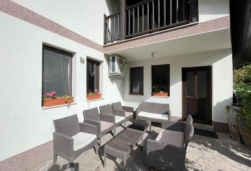 Дом 4 Спальни, Kassandrova Guest House & Spa