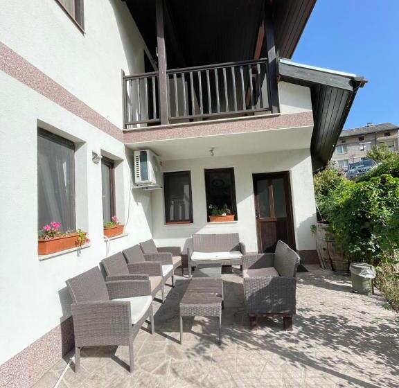 منزل 4 غرف نوم, Kassandrova Guest House & Spa