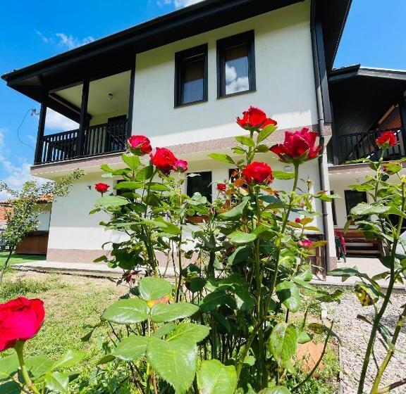 غرفة عائلية مطلّة علي الجبل, Kassandrova Guest House & Spa