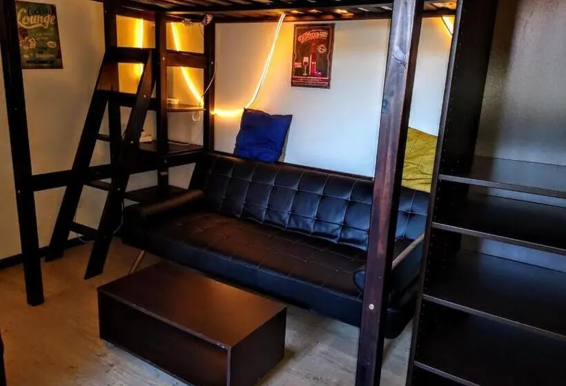 Standard-studio, Mini Studio De 13 M2 Avec Terrasse 15 Mn Centre Nimes