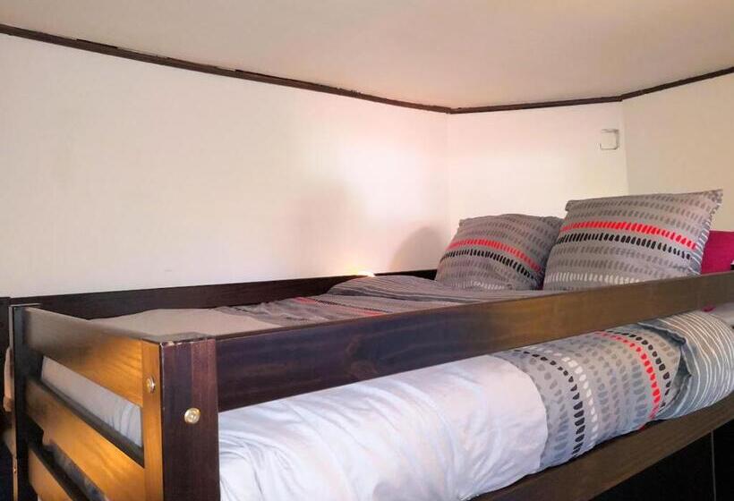 Standart Stüdyo, Mini Studio De 13 M2 Avec Terrasse 15 Mn Centre Nimes