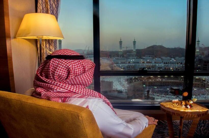 スタンダードトリプルルーム, Al Safwah Orchid