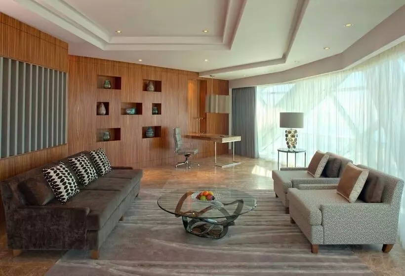 スイート, Andaz Capital Gate Abu Dhabi, By Hyatt