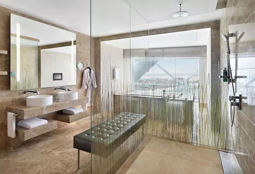 エクゼクティブスイート, Andaz Capital Gate Abu Dhabi, By Hyatt