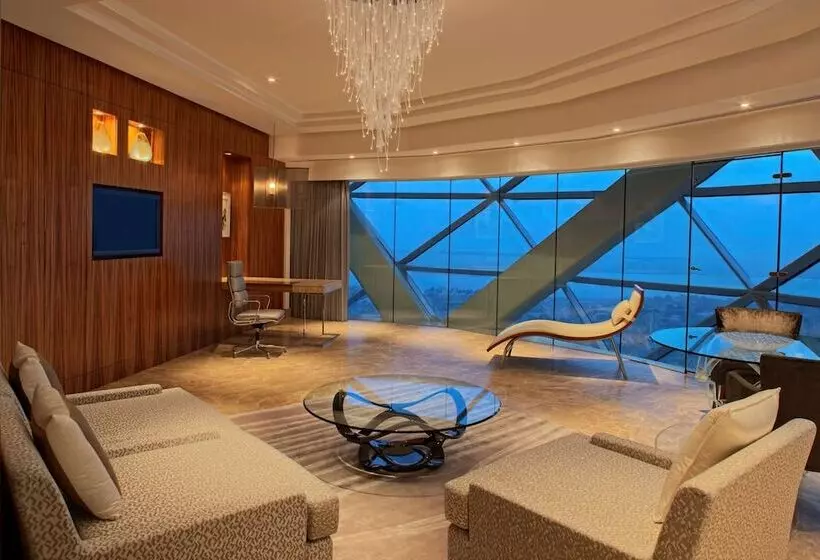 エクゼクティブスイート, Andaz Capital Gate Abu Dhabi, By Hyatt