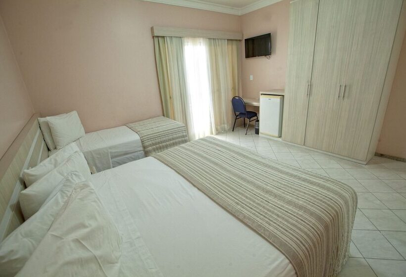 غرفة قياسية ثلاثية, Del Canto