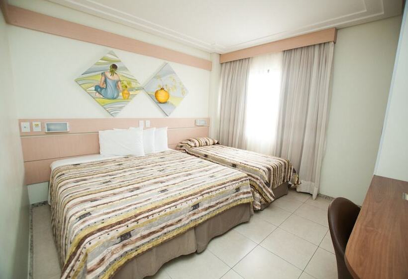 غرفة بريميوم ثلاثية, Del Canto