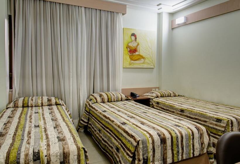 غرفة بريميوم ثلاثية, Del Canto