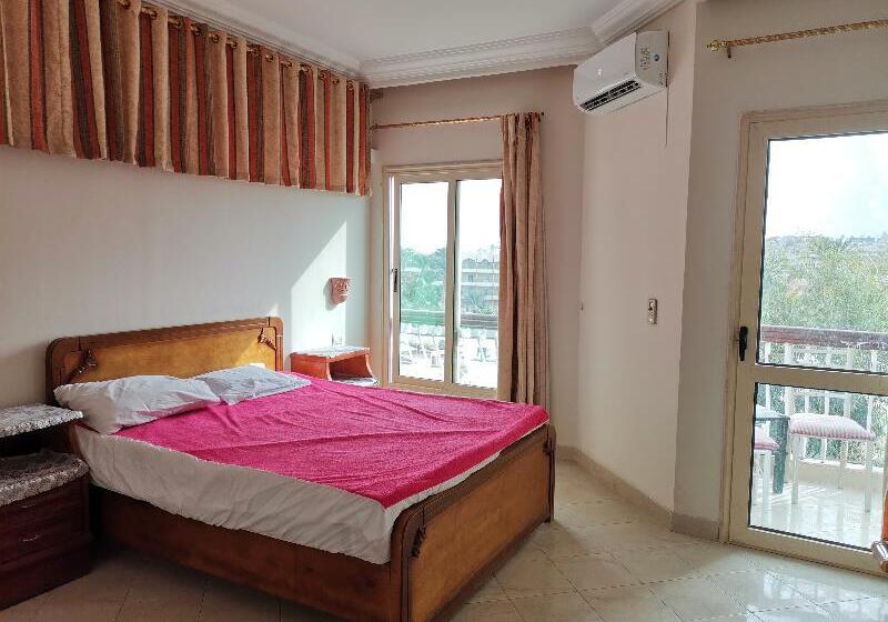 스탠다드 룸, Golden Rose