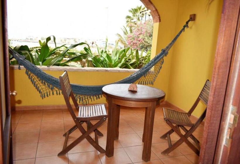 اتاق استاندارد با بالکن و چشمانداز دریا, Guest House Orquidea