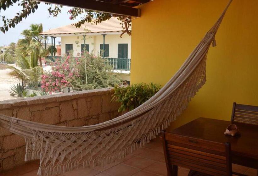 اتاق خانوادگی, Guest House Orquidea