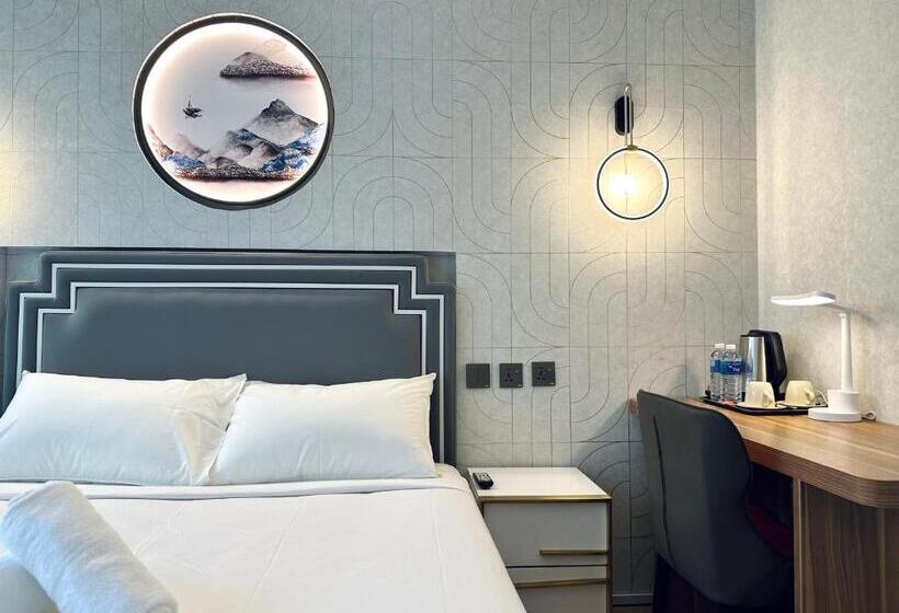 اتاق استاندارد, Kam Leng