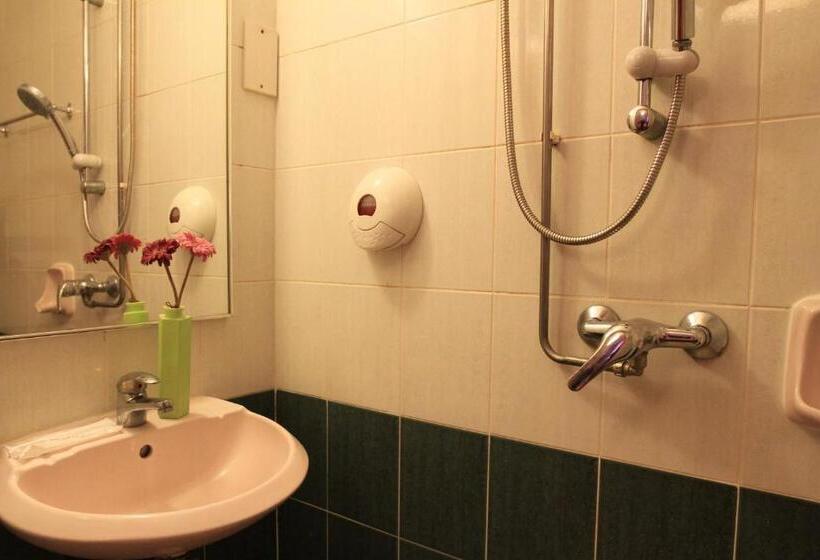 豪华房间, La Mode