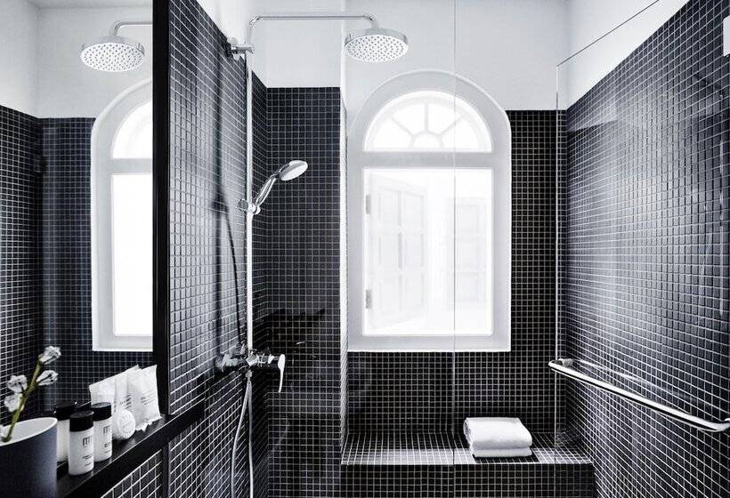 اتاق استاندارد, Mono