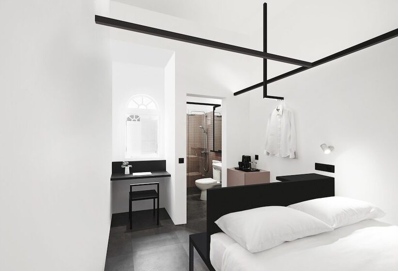 اتاق استاندارد, Mono