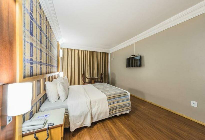 Номер Deluxe, Monumental Bittar