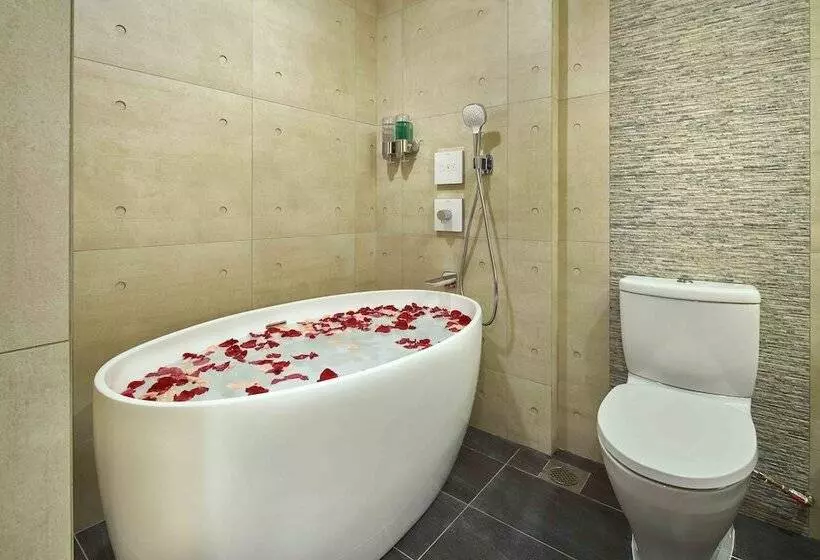 آپارتمان 2 خوابه, Orchard Grand Court