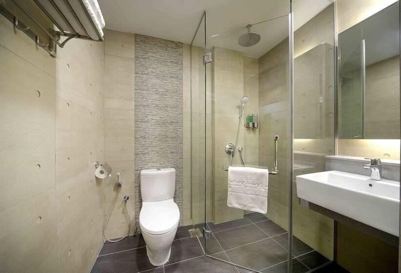 آپارتمان 2 خوابه, Orchard Grand Court