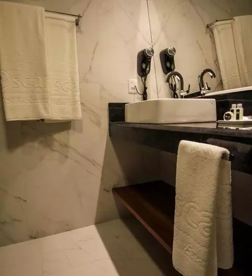 اتاق سوپریور, Oscar Hotel Executive