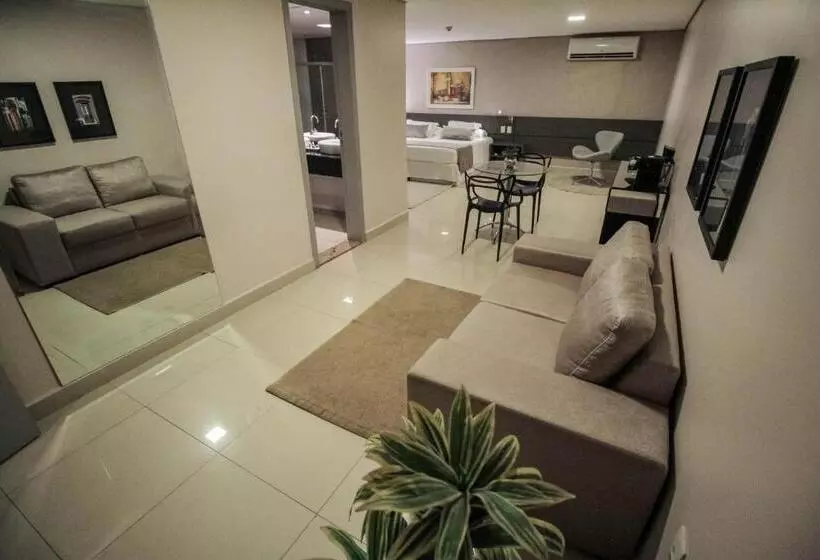 سوییت لوکس, Oscar Hotel Executive