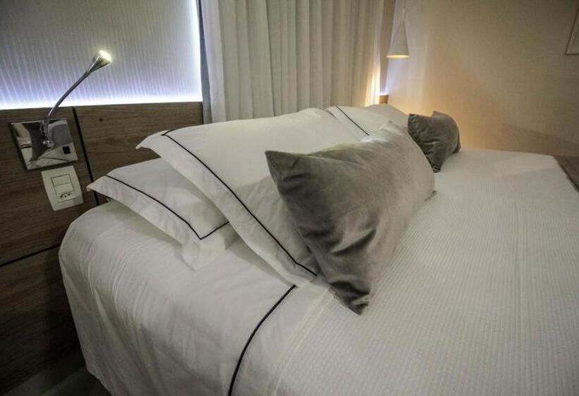 标准间, Oscar Hotel Executive