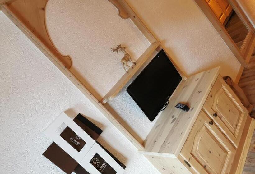 Номер Стандарт, Spannort Family Home With Common Kitchen And Self Check In