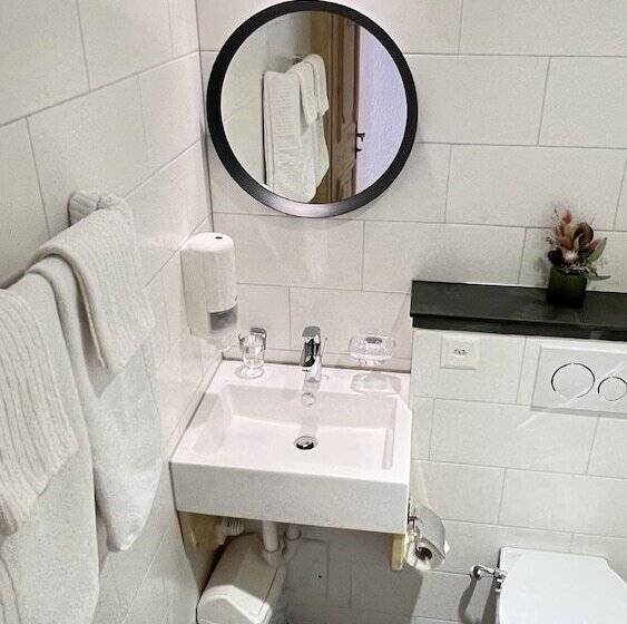 Номер Стандарт, Spannort Family Home With Common Kitchen And Self Check In