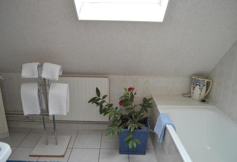 スイート, Maison D Autrefois