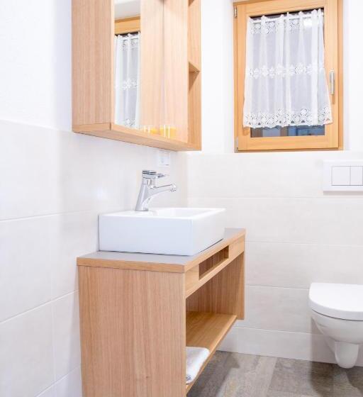 Апартаменты 1 Спальня с Видом, Tschott Hof