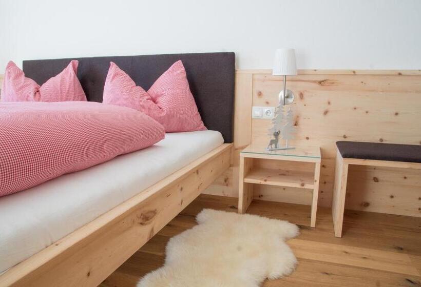 Апартаменты 1 Спальня с Видом, Tschott Hof