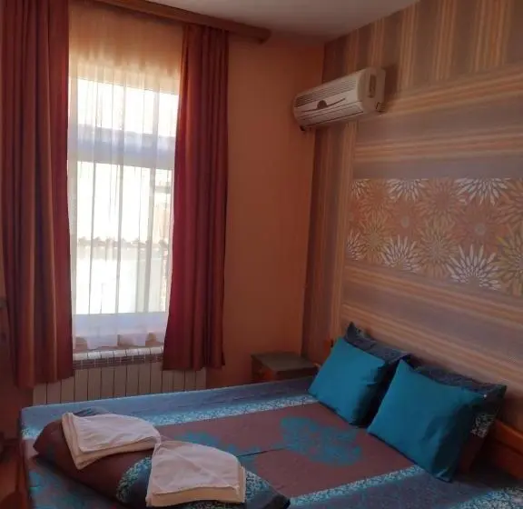 اتاق استاندارد, Guest House Gergevana