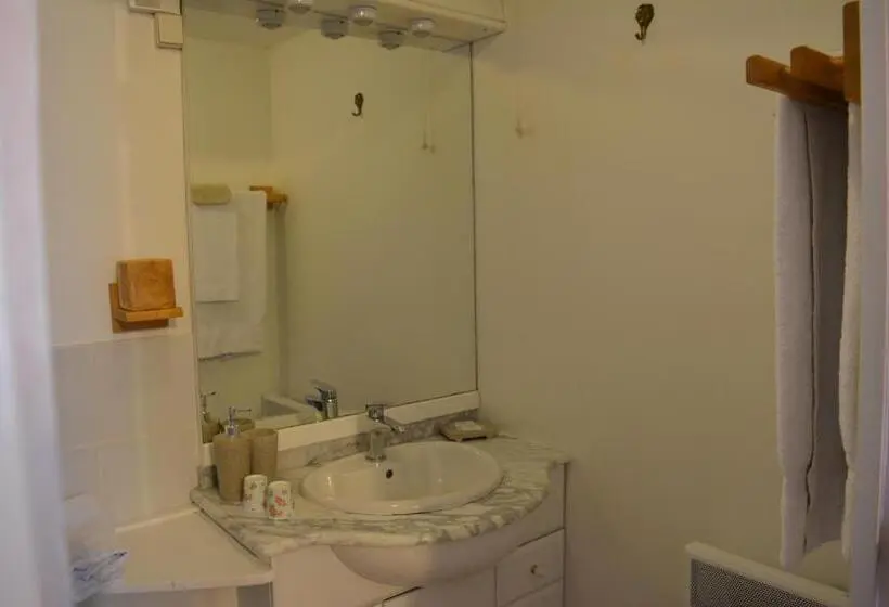 ファミリールーム, La Niche