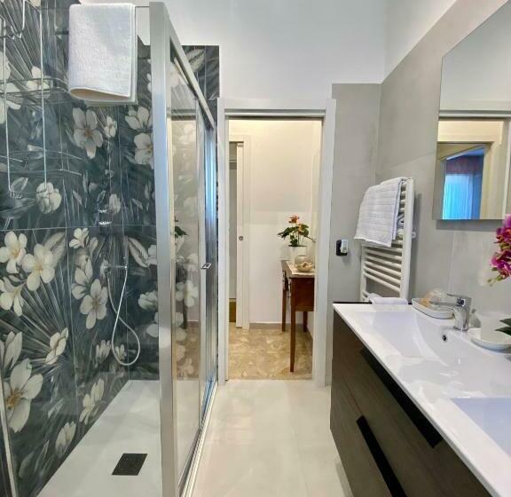 اتاق استاندارد سه نفره, A Due Passi B&b