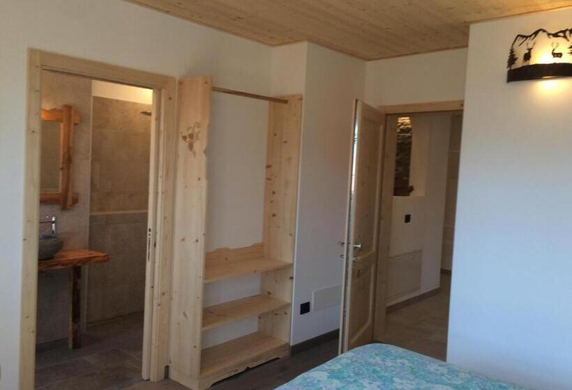 غرفة قياسية مزوَّدة بشُرفة, B&b Da Erica