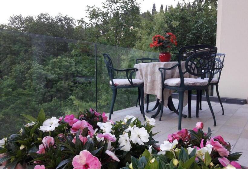 غرفة قياسية مطلة على الجبل, Bed And Breakfast Isabella