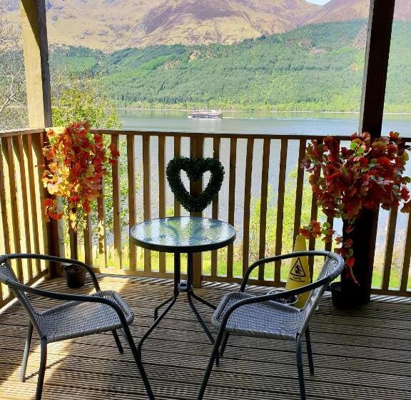 Номер Deluxe Вид на Озеро, Letterfinlay Lodge House