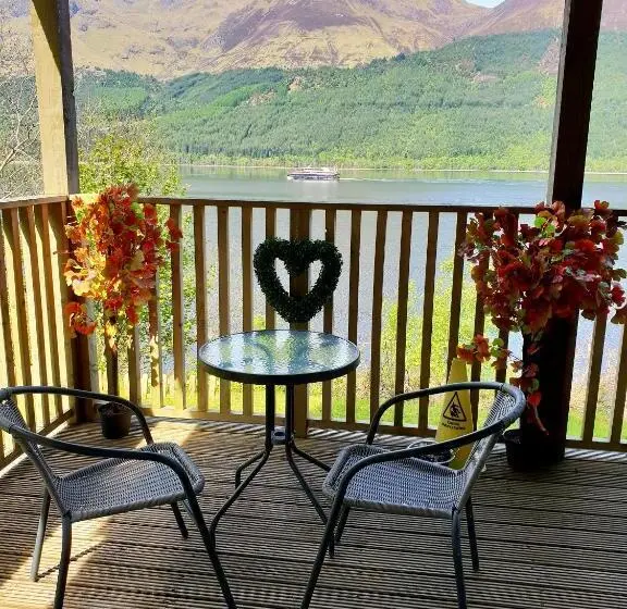 レイクビューデラックスルーム, Letterfinlay Lodge House