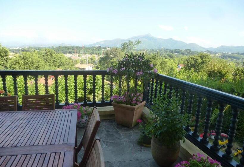 اتاق استاندارد با تخت بزرگ, Villa La Croix Basque