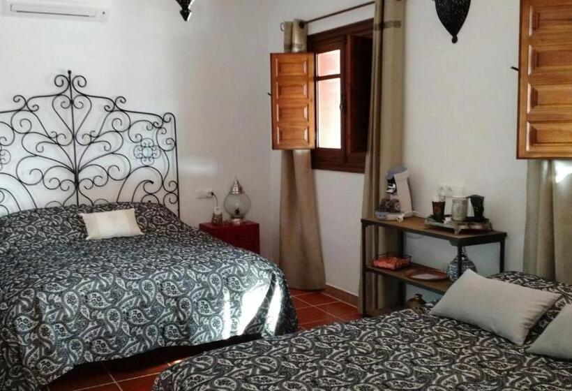 家庭间, Boutique Bed & Breakfast Casa Utopia