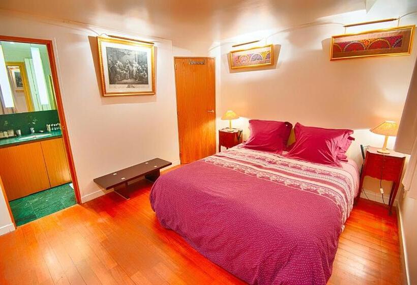 Deluxe Suite, Paris Oasis All Inclusive