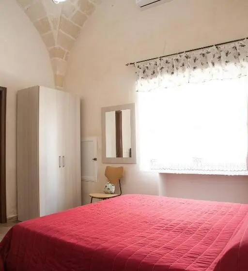 Standard Kolmen Hengen Huone, Le 5 Volte
