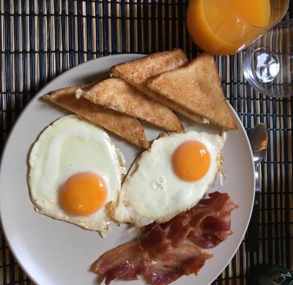 חדר סטנדרט, Lunatree