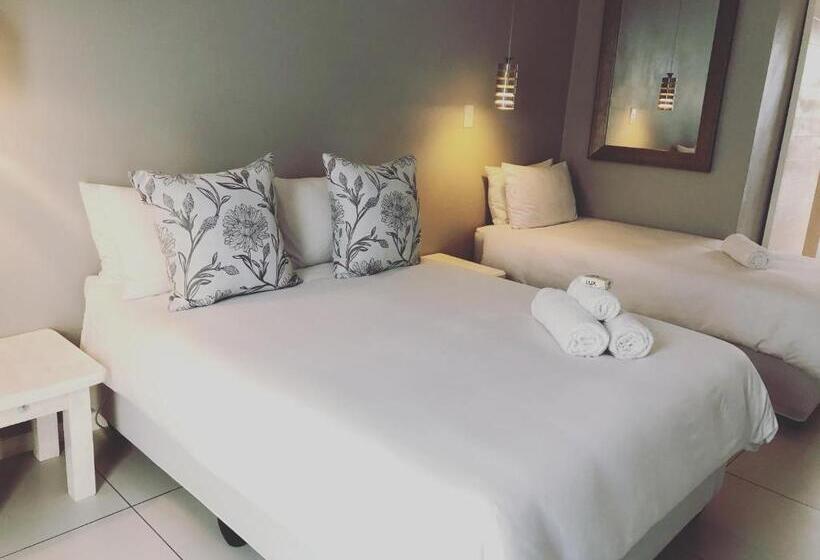 חדר משפחתי, Chives Cottage