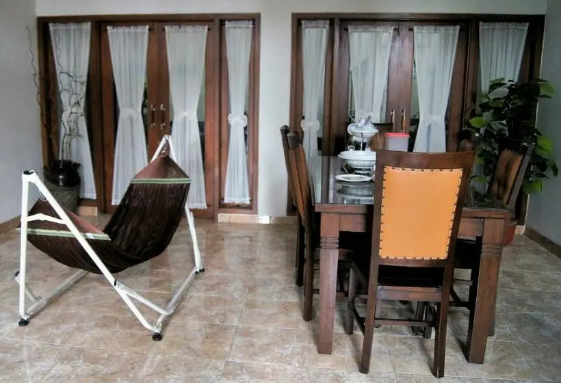 Perhestudio, Villa Cabean Salatiga