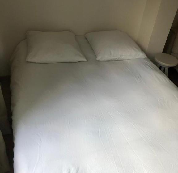 اتاق استاندارد, Villa Des Iris