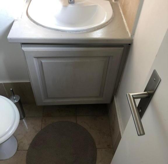 اتاق استاندارد, Villa Des Iris