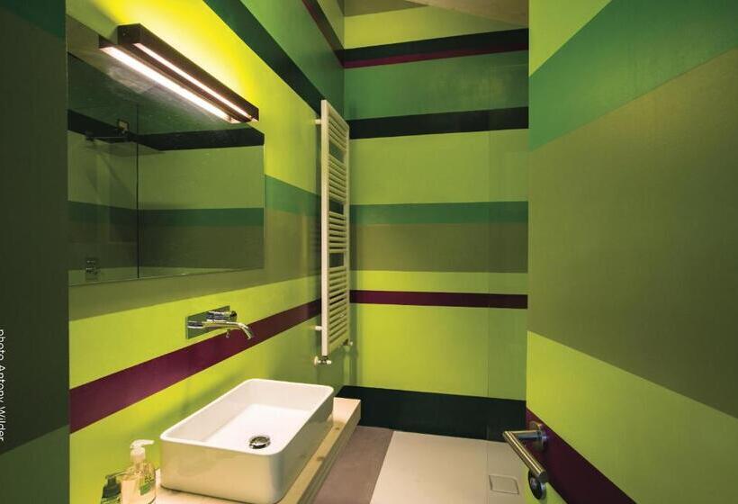 家庭工作室, B&b La Mugletta