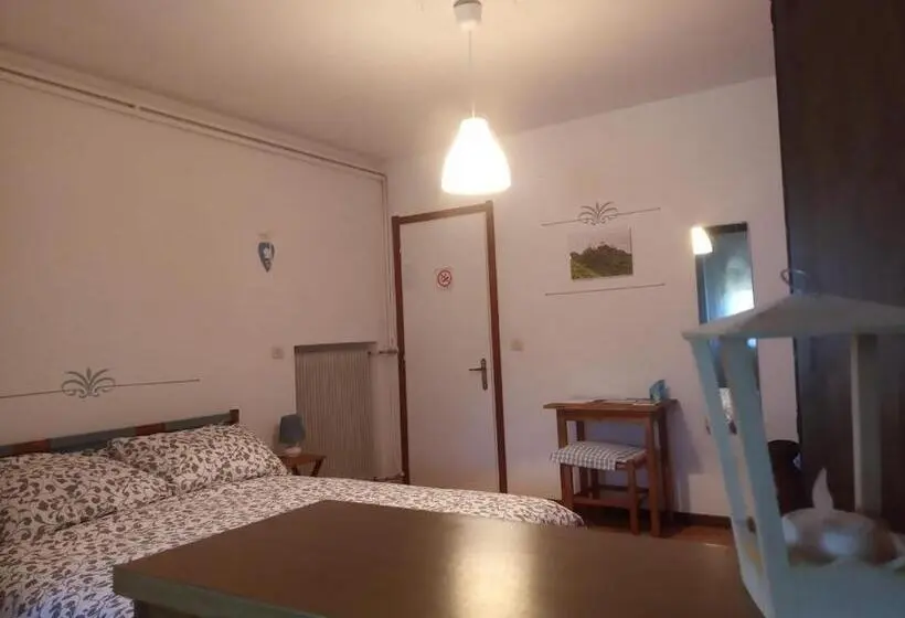 スタンダードルーム, A Casa Della Zia