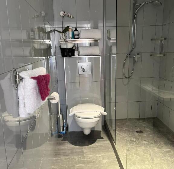 Люкс, Ancien Haras De La Tour